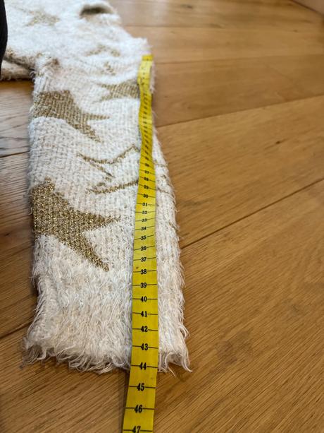 Sveter chlpatý, 146