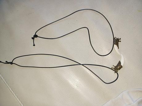 Náhrdelník zub medveda,