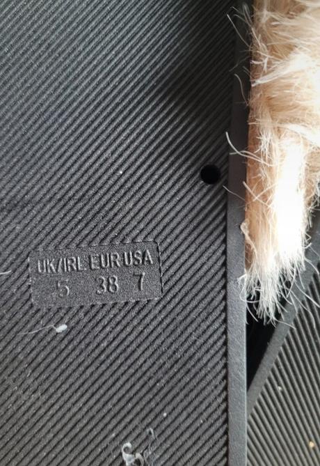 Huňaté šľapky, 38