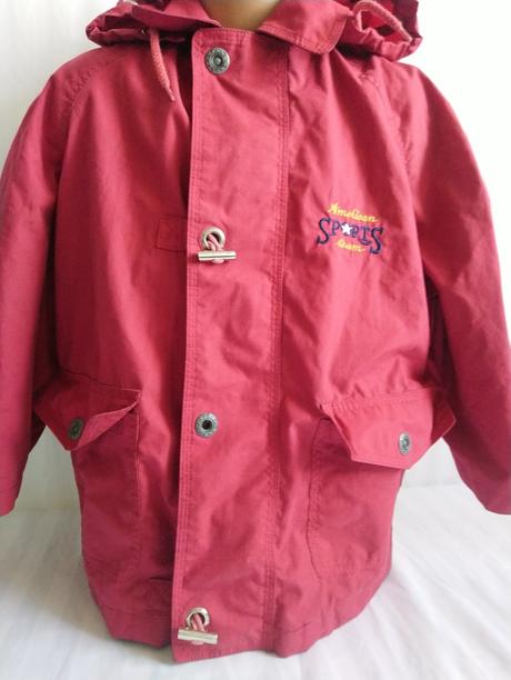 Červená prechodná bundička, albert tiburce, 110