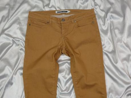 Kvalitné strečové rifle, s