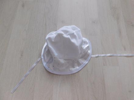 Krstinová čiapka , 68