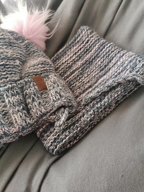 Súprava čiapka a tunel, 98