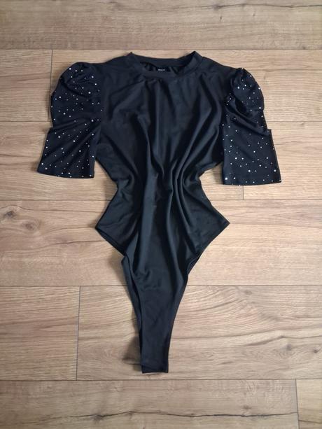 Damske body, l