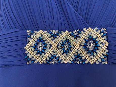 Spoločenské šaty, m