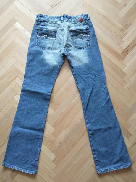 Damske rifle dzinsy diesel, velkost 28, diesel,m