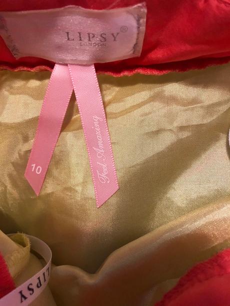 Šaty lipsy, nenosené, perfektný stav, lipsy london,38