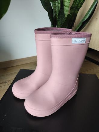 En fant gumáky, en fant,26