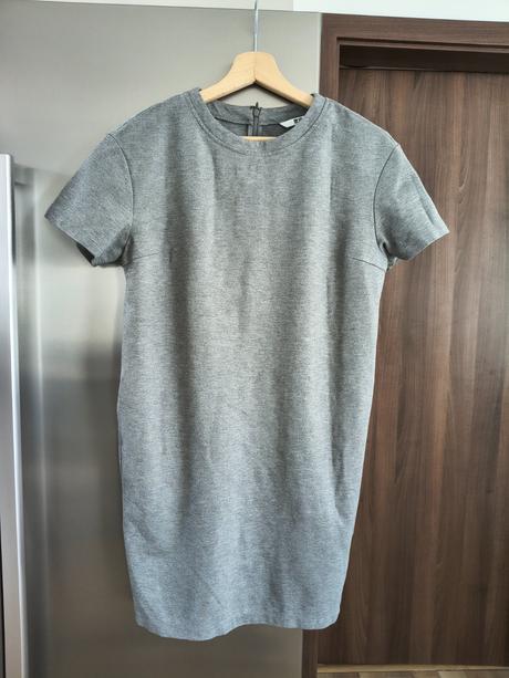 Uniqlo športové jednoduché šaty s vreckami m, m
