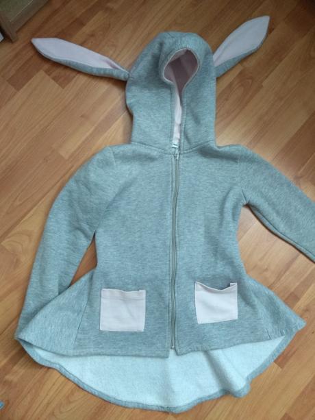 Mikina - zajac - s uskami a chvostikom, 116