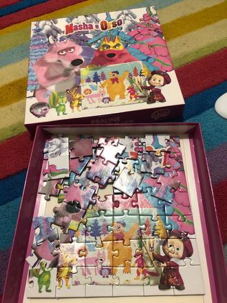 Mini puzzle máša a medved aj ako darcek,