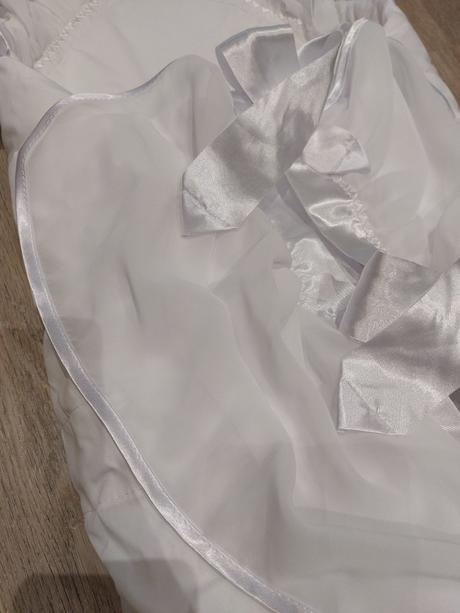 Pezinka/zavinovacka na krst,