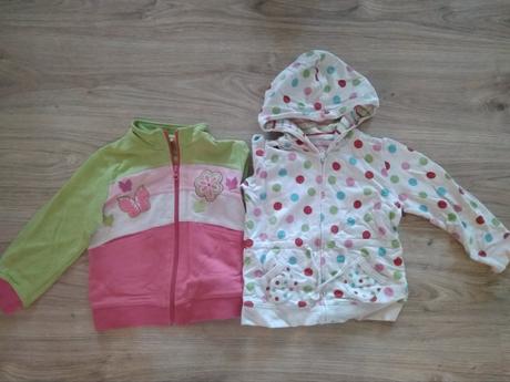 Dievčenské mikiny., 98