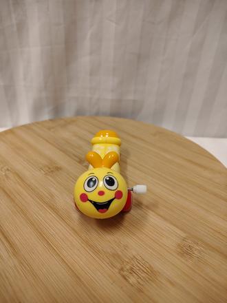 Žltá naťahovacia húsenica, červík, 13 cm,