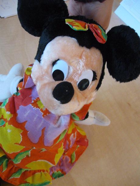Plyšová myška minnie, 