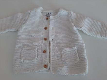 Teply svetrik, f&f,68