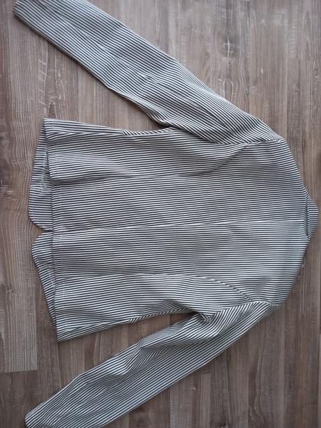 Nohavicovy kostym pasikovany, 38