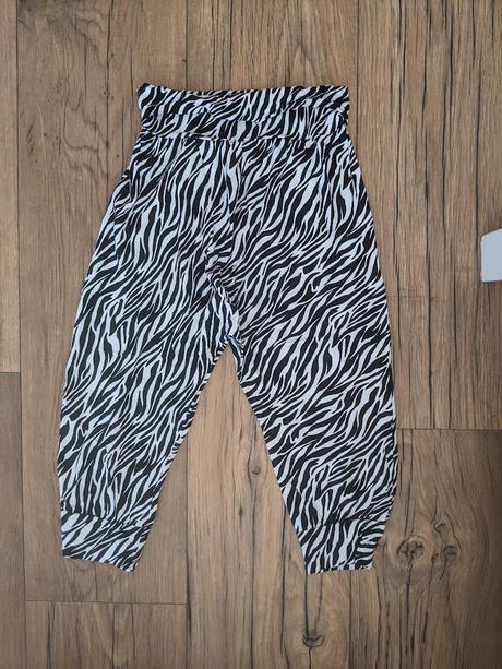 Letné 3/4 nohavice, h&m,134