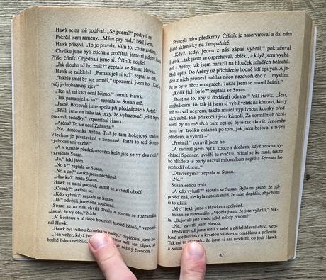 Kniha honička robert b. parker,