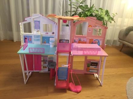 Barbie dom,
