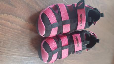 Dievcenske sandale, 31