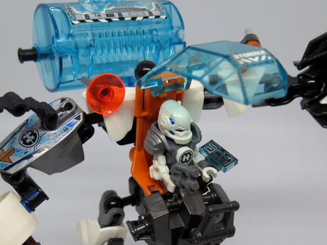 Lego hero factory 70205 stormer freeze machine,
