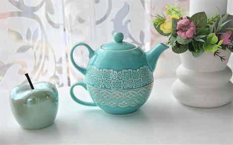 Čajník so šálkou-2in1, 