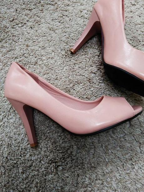 Damske ruzove lodicky, 38