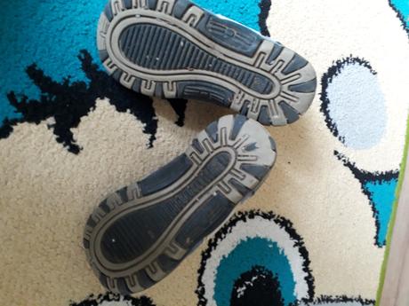 Protetika tenisky, 26