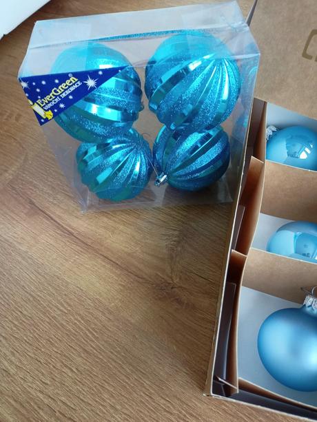 Vianočné gule modre, 