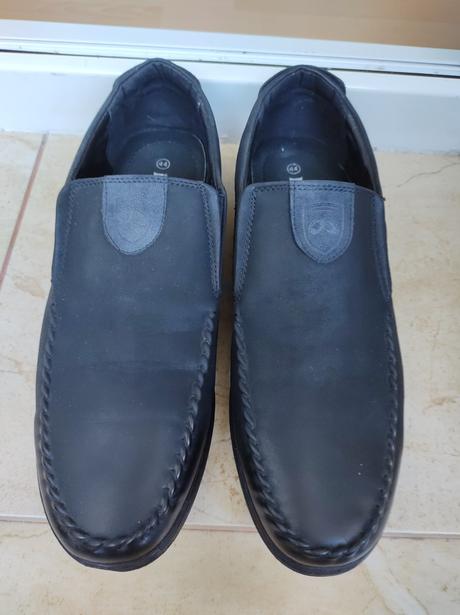 Pohodlné mokasíny, 44