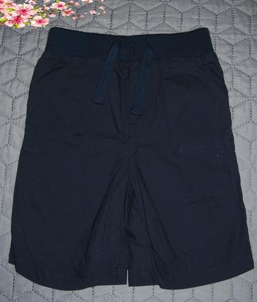 Šortky, f&f,110