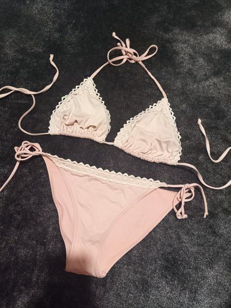 Krasne plavky v.l, l