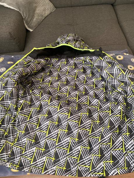 Prechodná bunda, 158