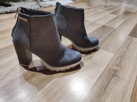 Sivé kotníkové čižmy 36/37, 36