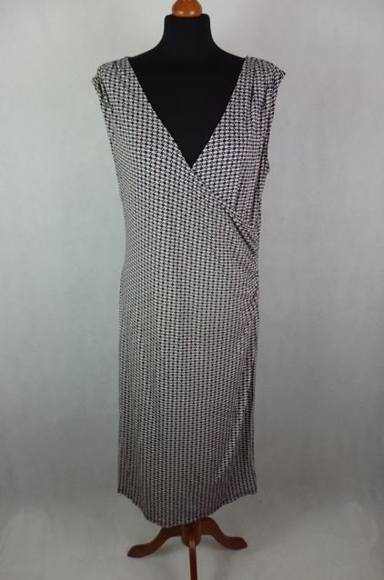 Luxusné úpletové šaty, 42