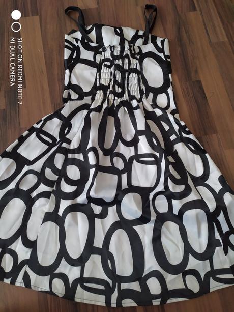 Šaty veľkosť 38, 38