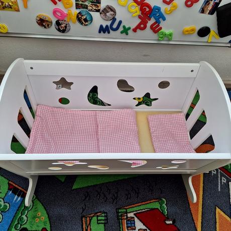 Kolíska pre bábiku, 