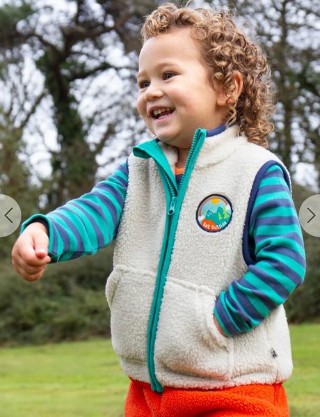 Makkučká vesta frugi, 134 / 140