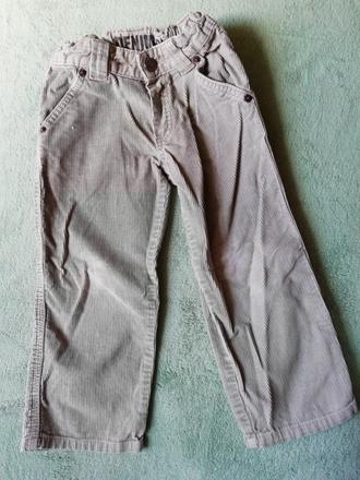 Menčestrove nohavice, 104