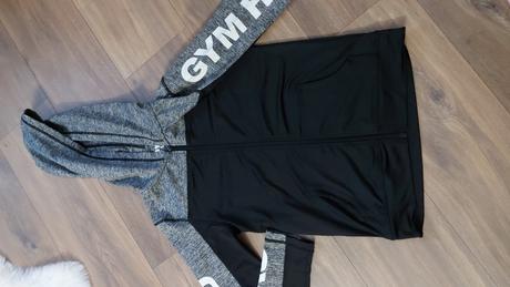 Krasna sportova mikina, sinsay,xs