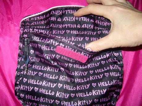 Prechodna vetrovka, sanrio,128