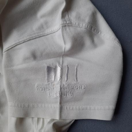 Polotričko (v. m) polo-tee, m