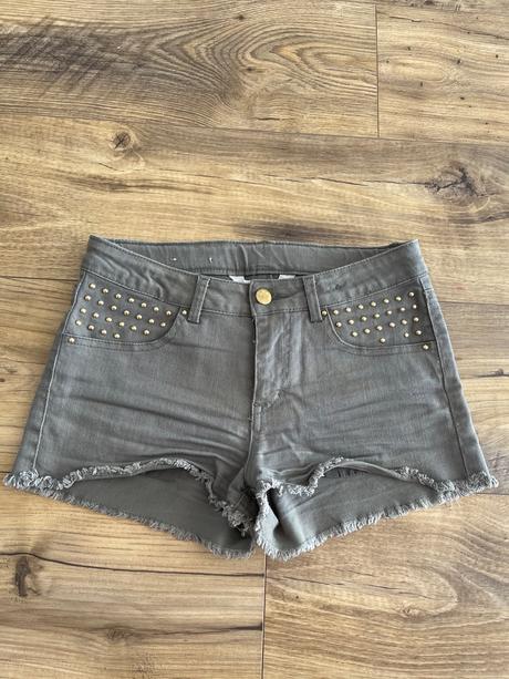 Šortky, h&m,152