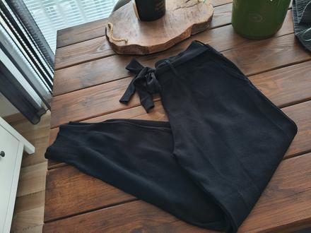 Úpletové štýlové nohavice m-l, m