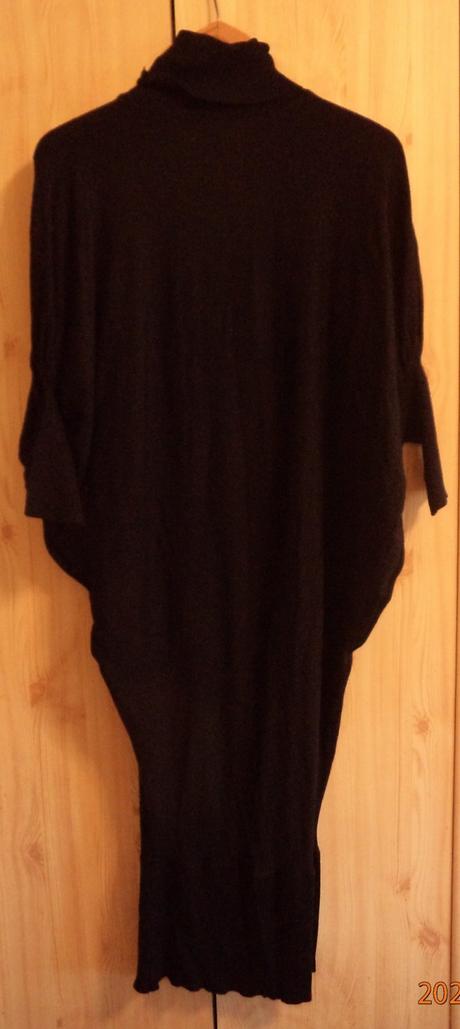 Extravagantne šaty, 