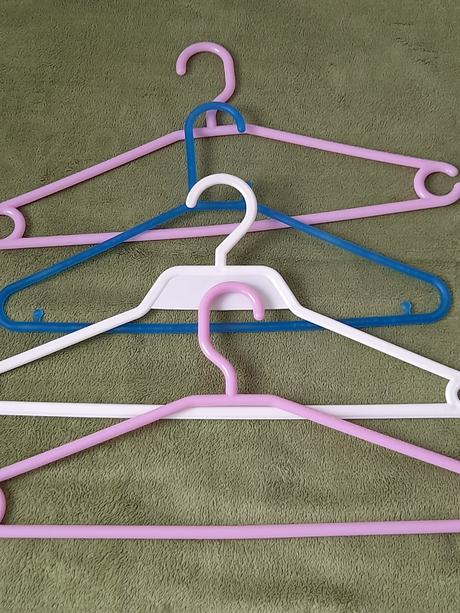 Vešiak ramienko 4 kusy, 