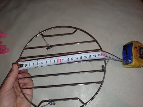 Stojan držiak na hrnce,