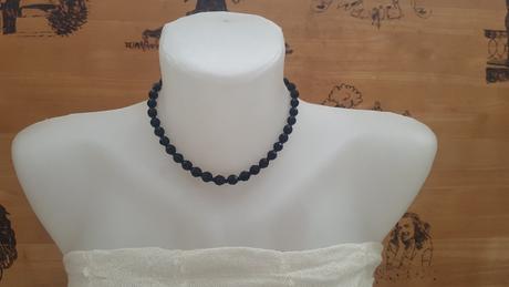 Čierny náhrdelník, 