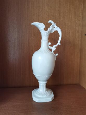 Porcelánová váza, 